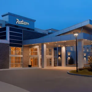 Radisson & Conference Centre Airport Hotel