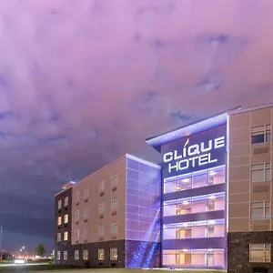 Clique Airport Hotel